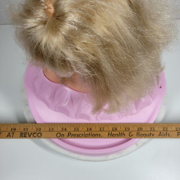 Vtg Barbie Style Me Doll Head Toy 12" Pink Shampoo Bottle Twisting 1983 Mattel - Picture 4 of 16